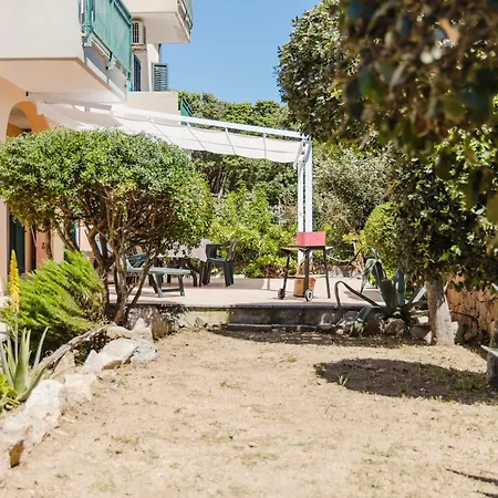 L'oasi Nel Canneto - Sea & Quietness سانتا تيريزا غالّورا